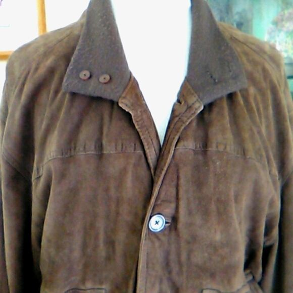 Bruno Magli Vintage Soft Suede Jacket - Picture 3 of 14
